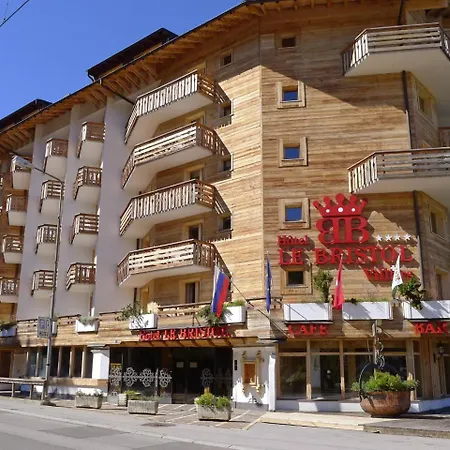 Le Bristol A25 Apartman *
